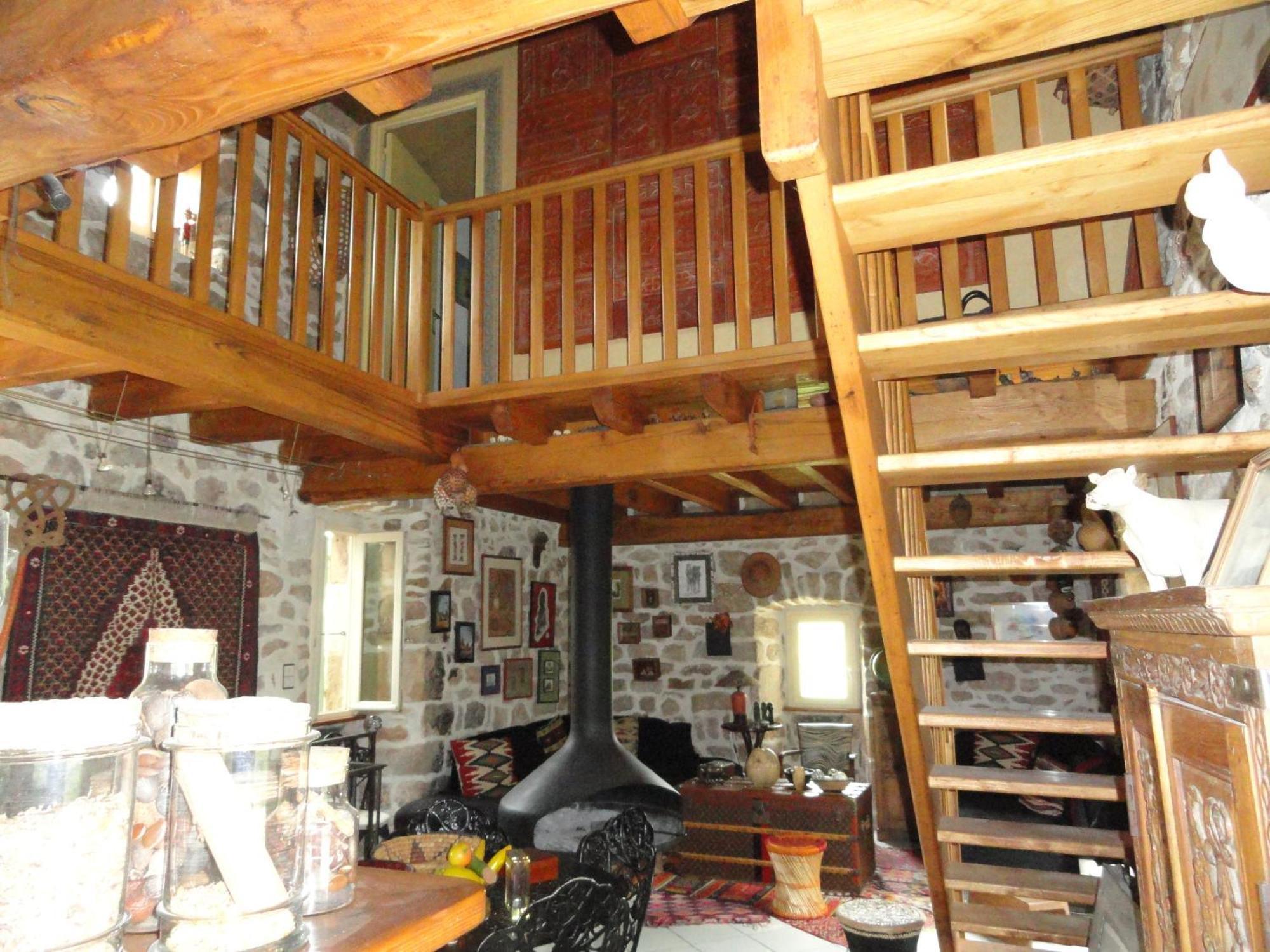Chambre D'Hotes Au Creux Du Chambon ジョワイユーズ 部屋 写真