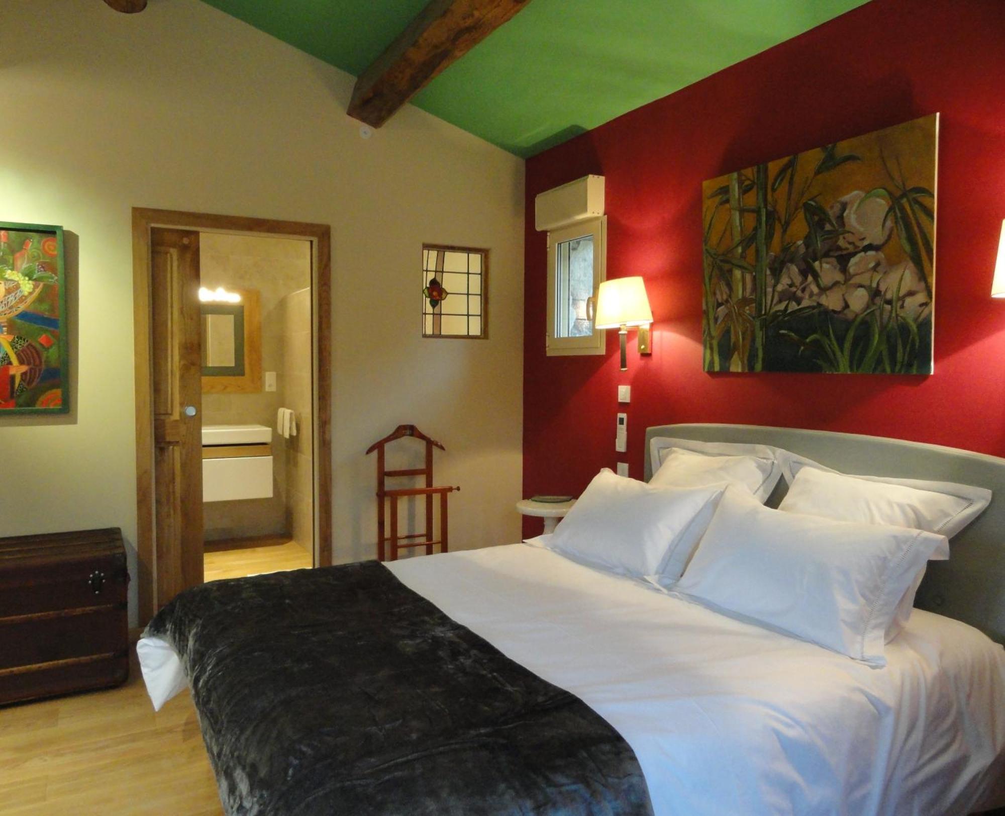 Chambre D'Hotes Au Creux Du Chambon ジョワイユーズ 部屋 写真